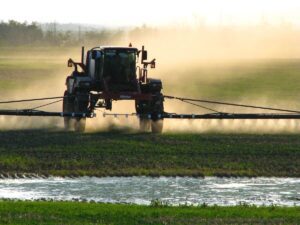 glyphosate chemical spraying